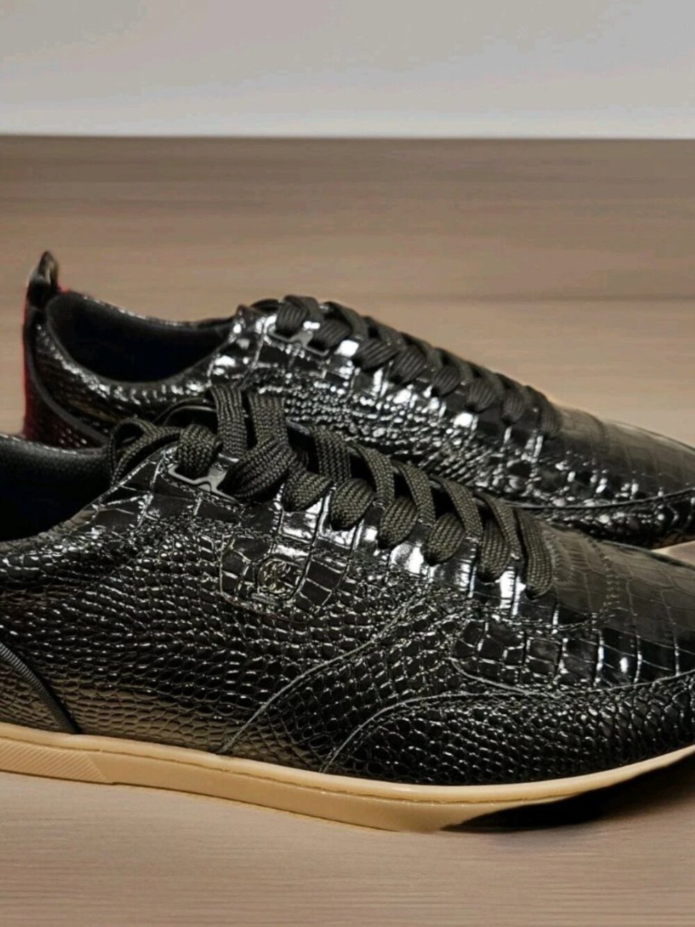 Christian Louboutin Black Patent Low Top Sneakers EU 43 \ US 10